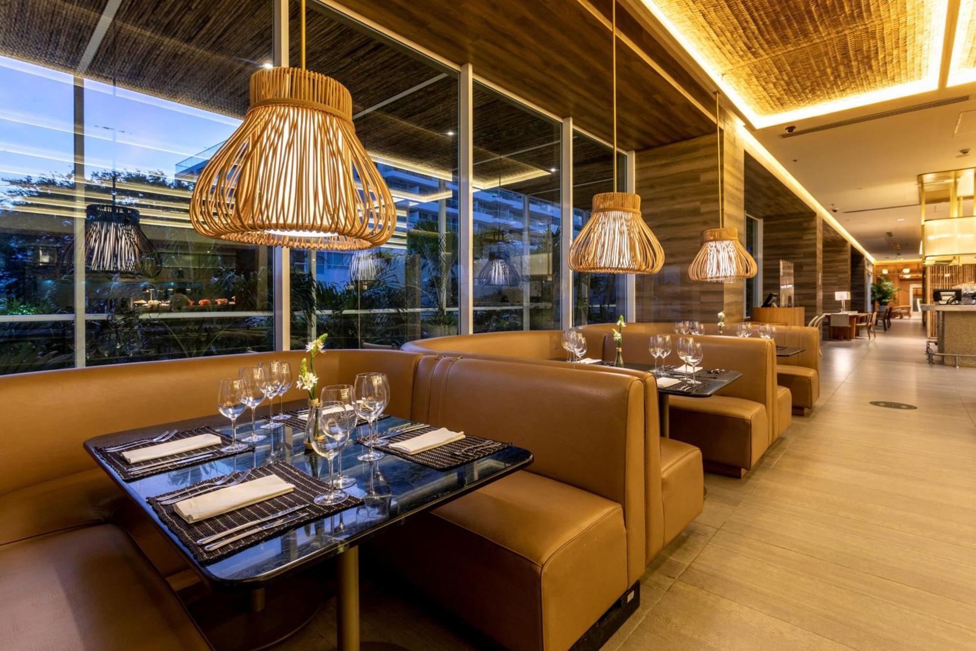 منتجع سانتا مارتا ماريوت بلايا دورميدا المظهر الخارجي الصورة The interior of the restaurant